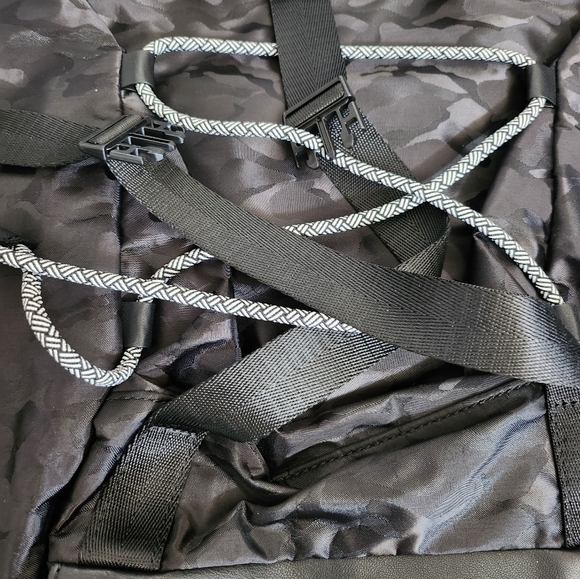 Kendall and Kylie backpack - Picture 3 of 4